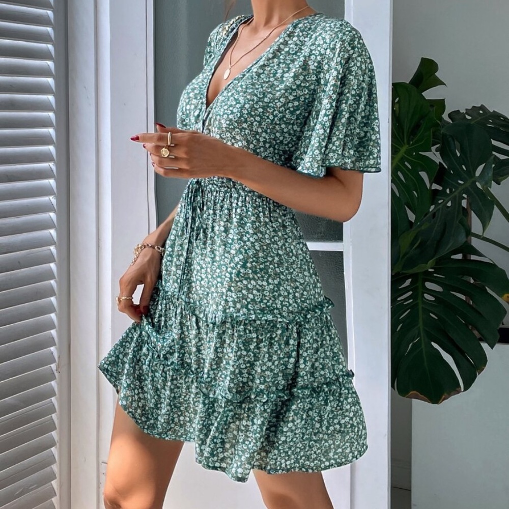 Boho Ditsy Floral Butterfly Sleeve Mini Dress - Picture 3 of 10